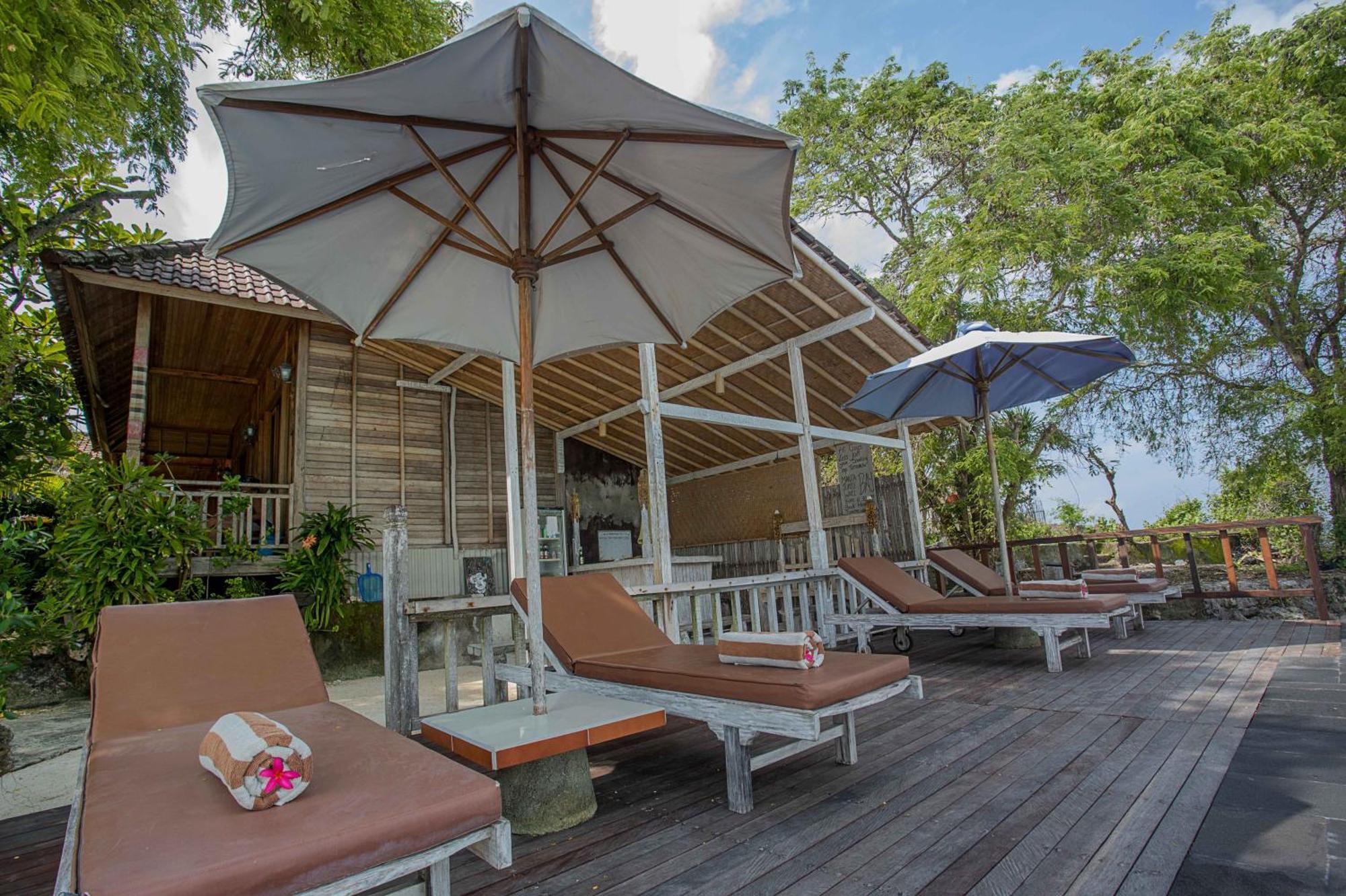 Wooden Beach Sunset Cottages Lembongan Exteriör bild